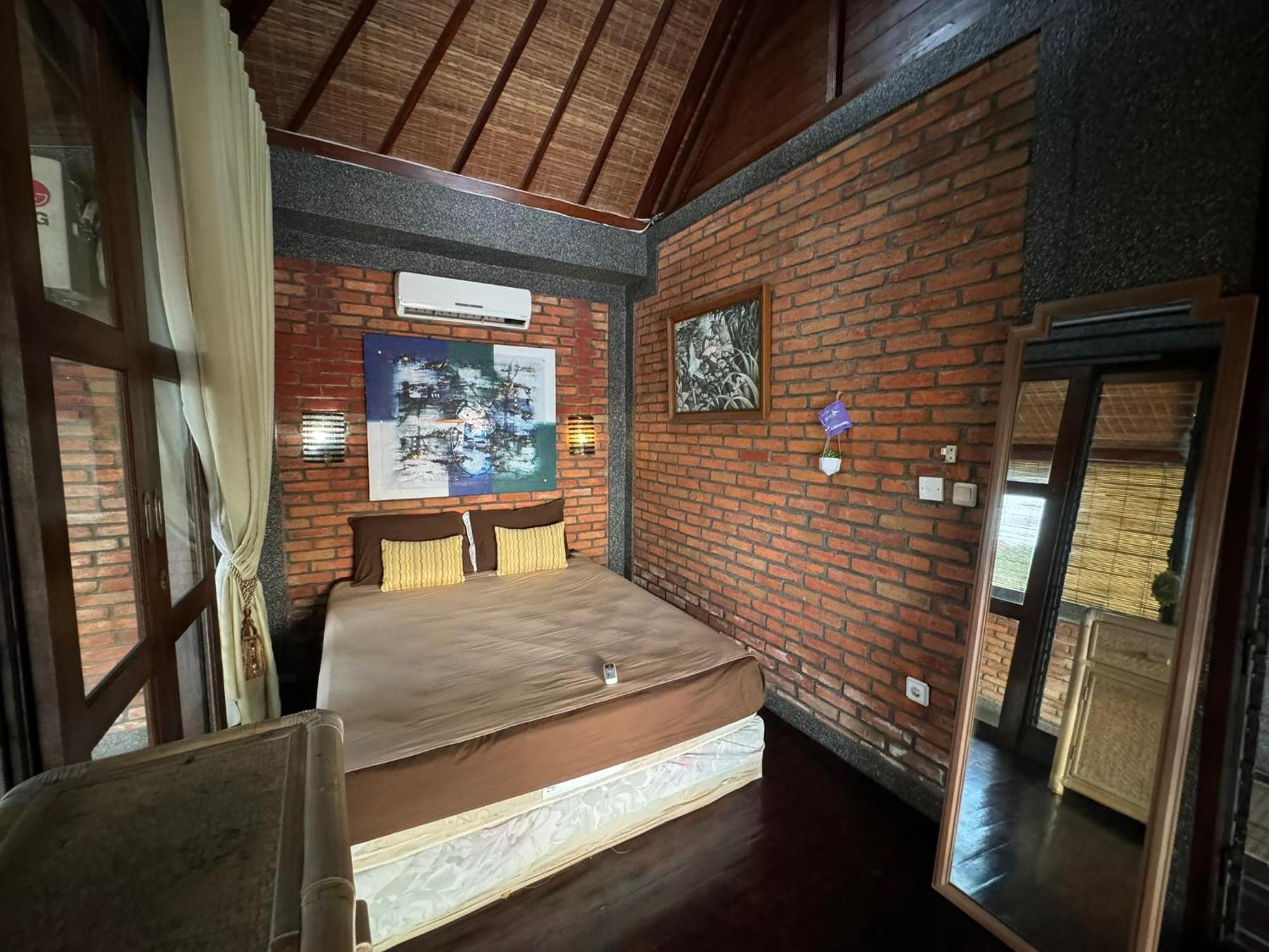 Giri Hill Homestay Nusa Dua  Exterior photo